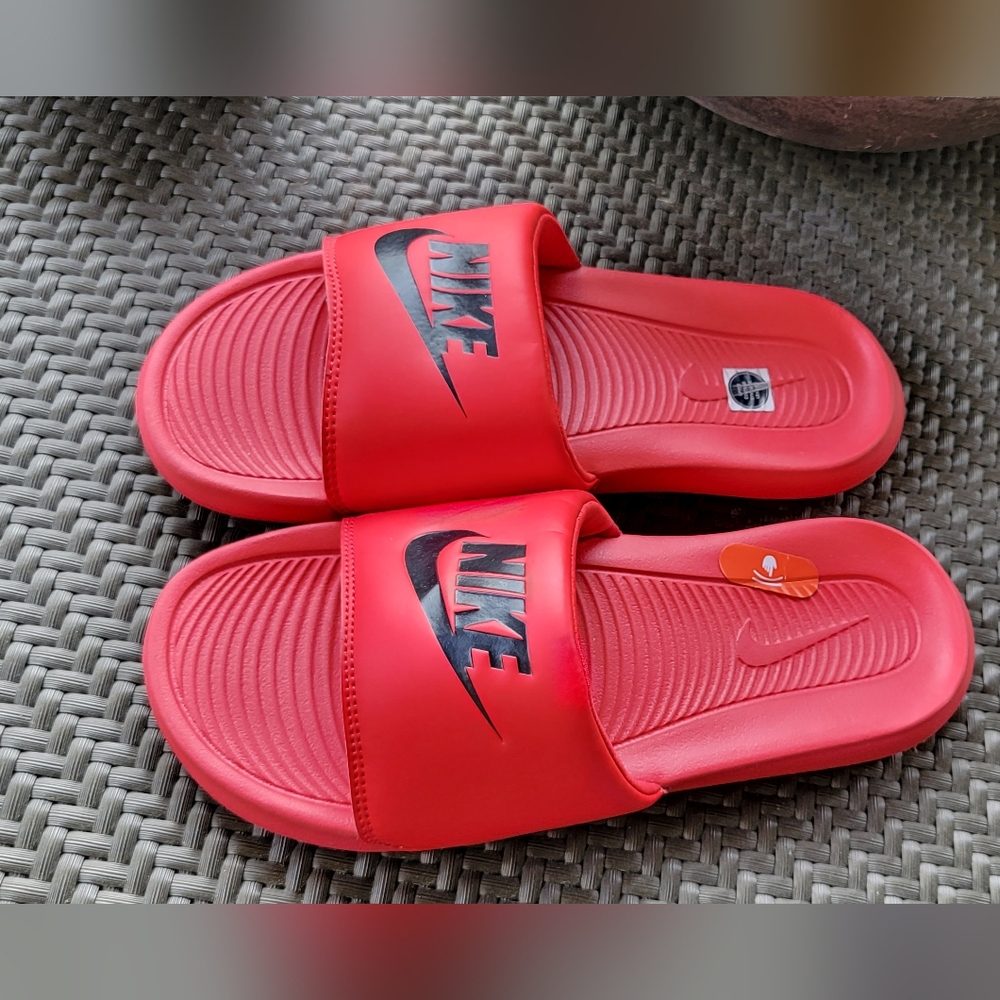 Nike Slides Red